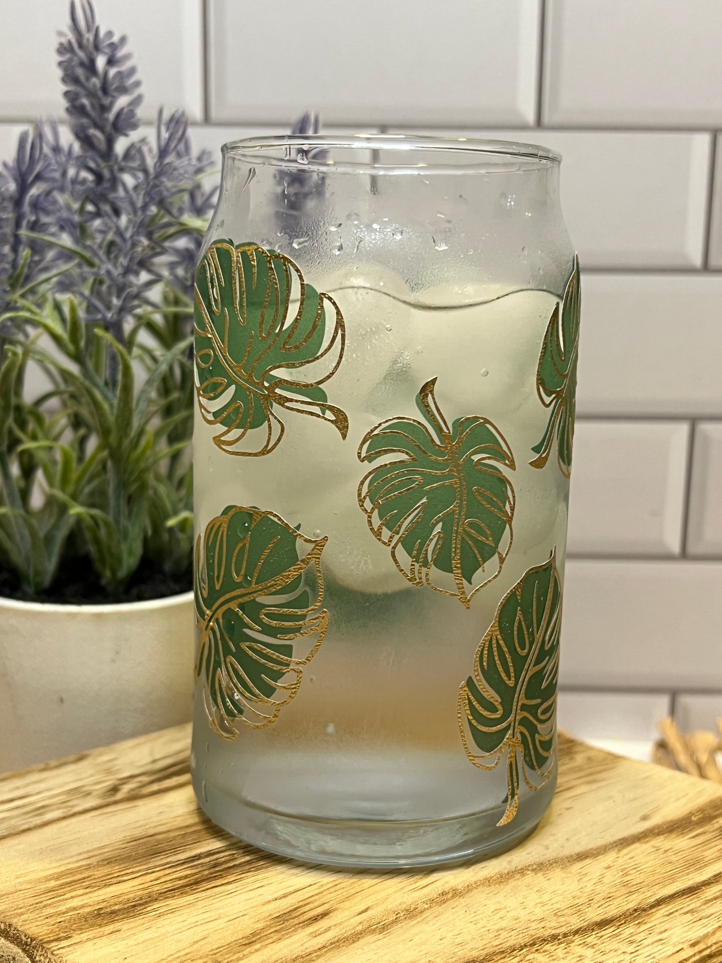 Monstera Color Changing Glass Cup